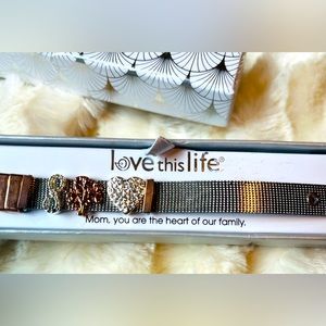 Love this life mom Bracelet, new in box